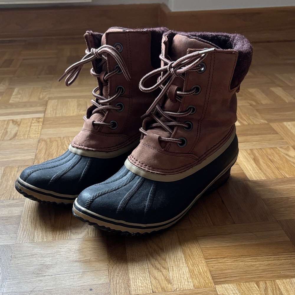 Sorel Slimpack II Lace Up Winter Boots